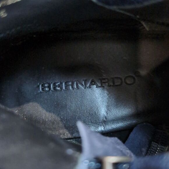 Bernardo Francine Blue Suede Floral Embroidered Booties Size 8.5 - Picture 8 of 11